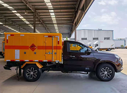 秦都爆破器材运输车
